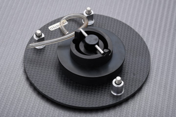 Trappe à essence 1/4 Tour carbone et aluminium TWM KAWASAKI REF : TKFP.02