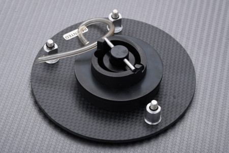 Trappe à essence 1/4 Tour carbone et aluminium TWM KAWASAKI REF : TKFP.02