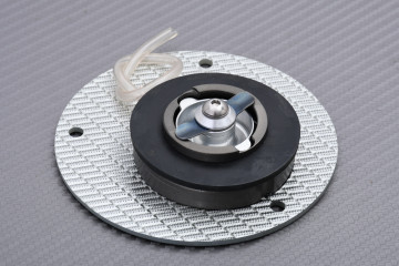 Trappe à essence en fibre d'argent et aluminium TWM avec clés HONDA REF : THFSC.01.A Trappe à essence en fibre d'argent et aluminium TWM avec clés HONDA REF : THFSC.01.A
