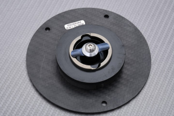 Trappe à essence carbone et aluminium TWM avec clés SUZUKI REF : TSFC.02 Trappe à essence carbone et aluminium TWM avec clés SUZUKI REF : TSFC.02