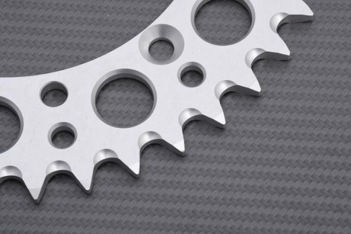 Couronne RENTHAL Ultra Light 520 KAWASAKI KLX / KX / KDX 200 / 220 / 300 / 500 / SUZUKI RMZ 250 1984 - 2006 Couronne RENTHAL Ultra Light 520 KAWASAKI KLX / KX / KDX 200 / 220 / 300 / 500 / SUZUKI RMZ 250 1984 - 2006