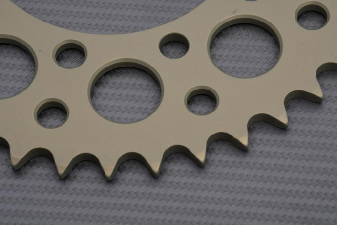 Rear Sprocket RENTHAL Ultra Light 520 APRILIA RSV MILLE / TUONO / FSL FALCO 1000 / R / SP 1998 - 2010