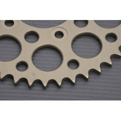 Rear Sprocket RENTHAL Ultra Light 525 MARCHESINI ULTRALIGHT / 5 SPOCKS / 10 SPOCKS / MAGNESIUM / CAST WHEEL 2005