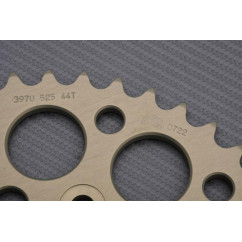 Rear Sprocket RENTHAL Ultra Light 525 MARCHESINI ULTRALIGHT / 5 SPOCKS / 10 SPOCKS / MAGNESIUM / CAST WHEEL 2005