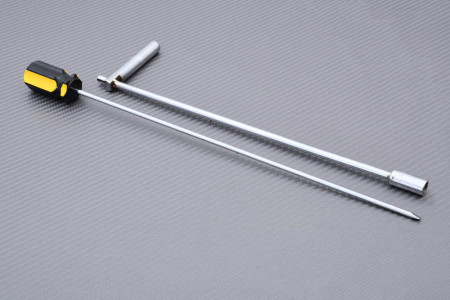 Tournevis bi-fonctions pour carburateurs