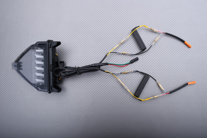 Feu Arrière à LED "Plug & Play" avec clignotants intégrés HONDA HORNET 600 / CBR 600 F / CB1000R 2008 - 2017 Feu Arrière à LED "Plug & Play" avec clignotants intégrés HONDA HORNET 600 / CBR 600 F / CB1000R 2008 - 2017