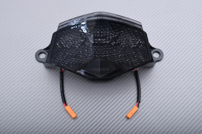 Plug & Play LED tail light with integrated indicators KAWASAKI Z750 / Z1000 / ZX6R / ZX10R 2007 - 2013 Plug & Play LED tail light with integrated indicators KAWASAKI Z750 / Z1000 / ZX6R / ZX10R 2007 - 2013
