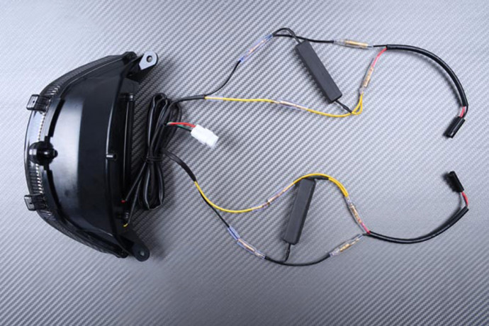 Piloto trasero LED "Plug & Play" con intermitentes integrados YAMAHA VMAX 1700 2009 - 2017 Piloto trasero LED "Plug & Play" con intermitentes integrados YAMAHA VMAX 1700 2009 - 2017