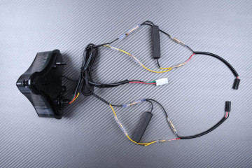 Fanale posteriore a LED "Plug & Play" con indicatori di direzioni integrati YAMAHA YZF R1 2009 - 2011 Fanale posteriore a LED "Plug & Play" con indicatori di direzioni integrati YAMAHA YZF R1 2009 - 2011