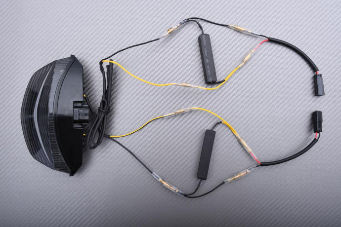 Feu Arrière à LED "Plug & Play" avec clignotants intégrés DUCATI MONSTER 696 / 796 / 1100 / EVO 2008 - 2014 Feu Arrière à LED "Plug & Play" avec clignotants intégrés DUCATI MONSTER 696 / 796 / 1100 / EVO 2008 - 2014