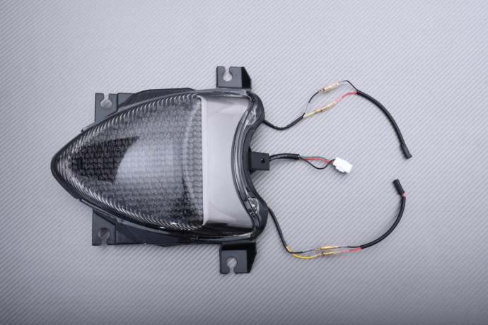 Fanale posteriore a LED "Plug & Play" con indicatori di direzioni integrati SUZUKI VZR 1800 INTRUDER / BOULEVARD 2006 - 2017 Fanale posteriore a LED "Plug & Play" con indicatori di direzioni integrati SUZUKI VZR 1800 INTRUDER / BOULEVARD 2006 - 2017