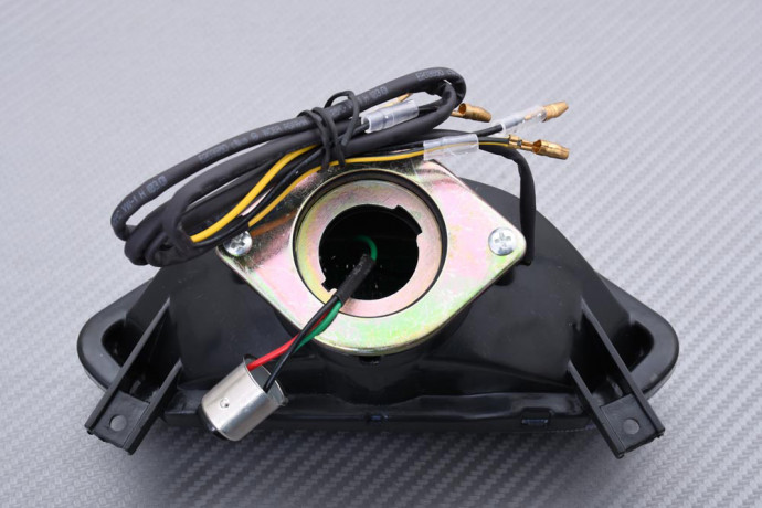 Feu Arrière à LED "Plug & Play" avec clignotants intégrés SUZUKI BANDIT GSF 600 / 1200 1994 - 2000 Feu Arrière à LED "Plug & Play" avec clignotants intégrés SUZUKI BANDIT GSF 600 / 1200 1994 - 2000