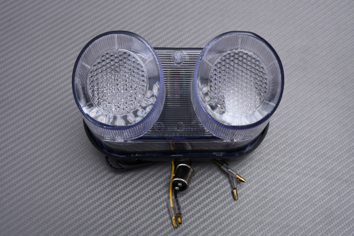 Fanale posteriore a LED "Plug & Play" con indicatori di direzioni integrati YAMAHA YZF R1 / FAZER 1000 2000 - 2005 Fanale posteriore a LED "Plug & Play" con indicatori di direzioni integrati YAMAHA YZF R1 / FAZER 1000 2000 - 2005