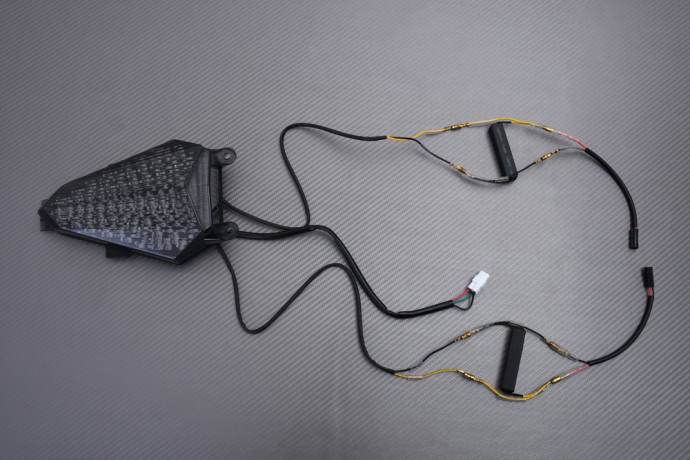 Fanale posteriore a LED "Plug & Play" con indicatori di direzioni integrati YAMAHA YZF R6 2006 - 2007 Fanale posteriore a LED "Plug & Play" con indicatori di direzioni integrati YAMAHA YZF R6 2006 - 2007
