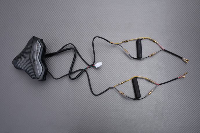 Feu Arrière à LED "Plug & Play" avec clignotants intégrés YAMAHA YZF R1 2012 - 2014 Feu Arrière à LED "Plug & Play" avec clignotants intégrés YAMAHA YZF R1 2012 - 2014