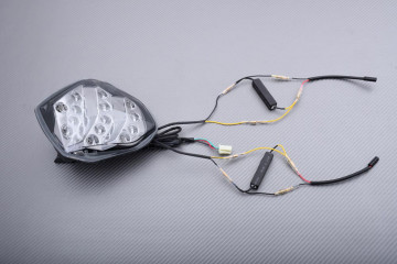 Feu Arrière à LED "Plug & Play" avec clignotants intégrés SUZUKI GSXR 1000 2003 - 2004 Feu Arrière à LED "Plug & Play" avec clignotants intégrés SUZUKI GSXR 1000 2003 - 2004