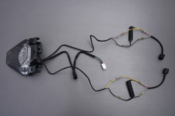 Feu Arrière à LED "Plug & Play" avec clignotants intégrés YAMAHA YZF R3 / MT03 2020 - 2023 Feu Arrière à LED "Plug & Play" avec clignotants intégrés YAMAHA YZF R3 / MT03 2020 - 2023
