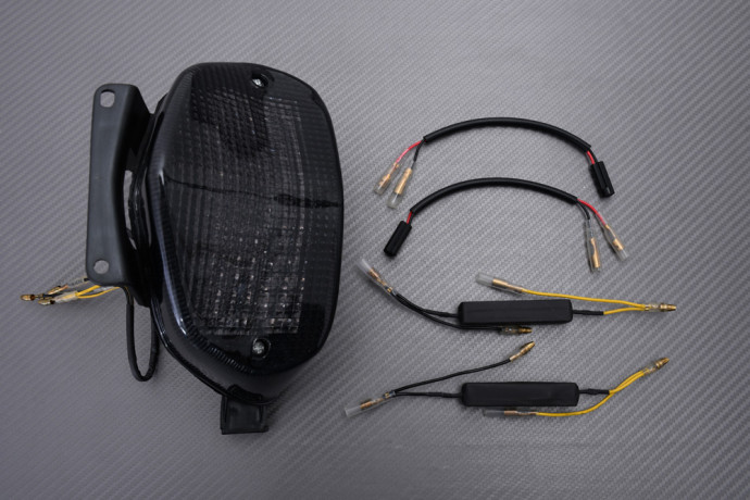 Feu Arrière à LED "Plug & Play" avec clignotants intégrés SUZUKI GSXR 600 / 750 2002 - 2003 Feu Arrière à LED "Plug & Play" avec clignotants intégrés SUZUKI GSXR 600 / 750 2002 - 2003
