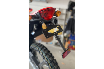 Support de plaque spécifique AVDB HONDA CRF 300 L / RALLY 2021 - 2024 Support de plaque spécifique AVDB HONDA CRF 300 L / RALLY 2021 - 2024