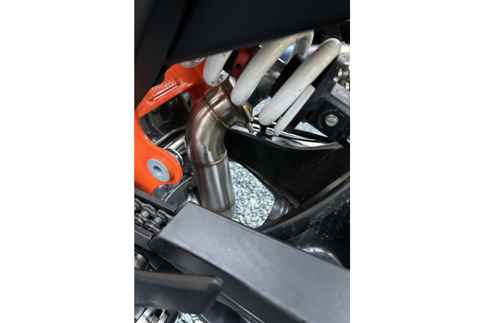 Zwischenrohr / Mittelrohr mit Entkatalysator für Auspuffanlage KTM Duke 790 2018 - 2020