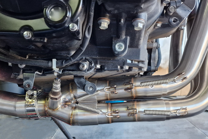 Línea completa / Sistema completo de escape KAWASAKI Z900 A2 / 35KW / 70KW 2017 - 2024 Línea completa / Sistema completo de escape KAWASAKI Z900 A2 / 35KW / 70KW 2017 - 2024