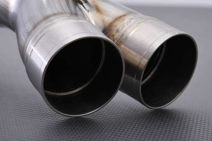 Zwischenrohr / Mid Pipe TITAN der Komplettlinie AKRAPOVIC L-Y6E5TL YAMAHA YZF R6 2003 - 2005 Zwischenrohr / Mid Pipe TITAN der Komplettlinie AKRAPOVIC L-Y6E5TL YAMAHA YZF R6 2003 - 2005