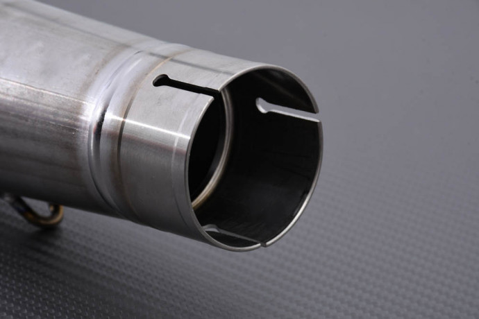 Zwischenrohr / Mid pipe AKRAPOVIC L-S10SO2T SUZUKI GSXR 1000 2005 - 2006 Zwischenrohr / Mid pipe AKRAPOVIC L-S10SO2T SUZUKI GSXR 1000 2005 - 2006