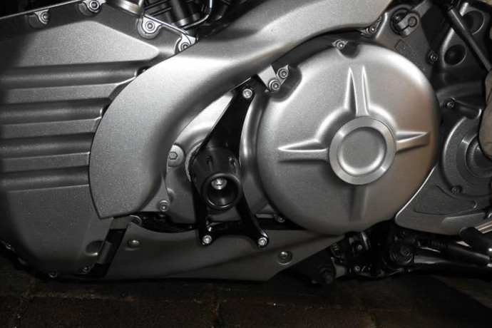 Protecciones carteres motor YAMAHA MT-01 / FZ-01 / MT-0S 2005 - 2013 Protecciones carteres motor YAMAHA MT-01 / FZ-01 / MT-0S 2005 - 2013