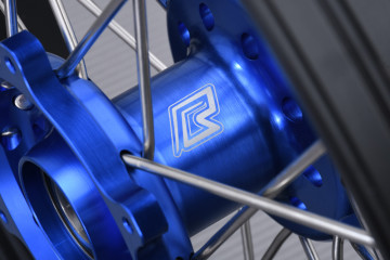 Llanta Delantera 17'' Supermoto YAMAHA YZF 250 / 450 2009 - 2013 (3,5 x 17) Llanta Delantera 17'' Supermoto YAMAHA YZF 250 / 450 2009 - 2013 (3,5 x 17)