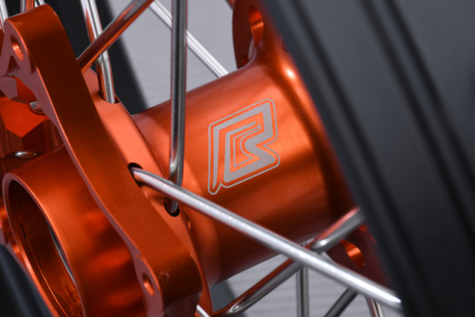 Llanta Delantera 17'' Supermoto KTM ENDURO 690 / R 2008 - 2024 (3,5 x 17)