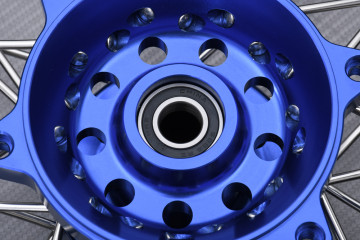 Cerchio anteriore 17'' Supermoto SUZUKI DR 650 S / SE 1996 - 2024 (3,5 x 17) Cerchio anteriore 17'' Supermoto SUZUKI DR 650 S / SE 1996 - 2024 (3,5 x 17)