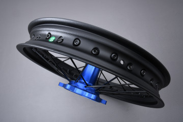 Cerchio Posteriore 18'' Off Road / Enduro YAMAHA YZF 250 / 450 2009 - 2013 (2,15 x 18) Cerchio Posteriore 18'' Off Road / Enduro YAMAHA YZF 250 / 450 2009 - 2013 (2,15 x 18)