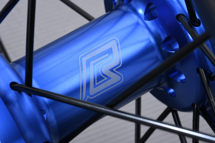 Cerchio Posteriore 18'' Off Road / Enduro YAMAHA YZF 250 / 450 2009 - 2013 (2,15 x 18) Cerchio Posteriore 18'' Off Road / Enduro YAMAHA YZF 250 / 450 2009 - 2013 (2,15 x 18)