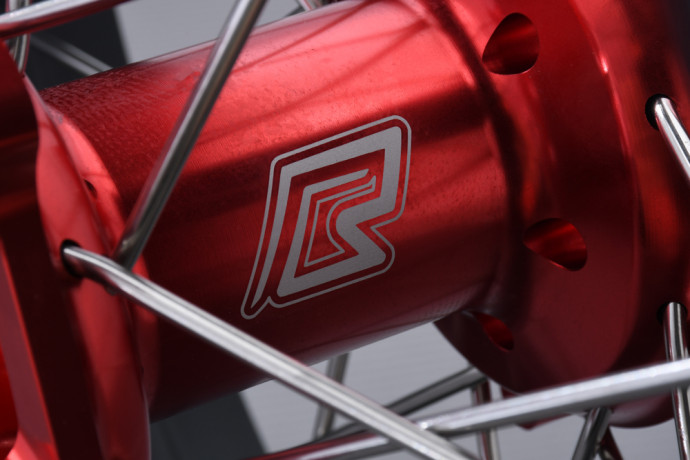 Cerchio posteriore 17'' Supermoto HONDA CRF / CR 125 / 250 / 450 R 2002 - 2013 (4,25 x 17)