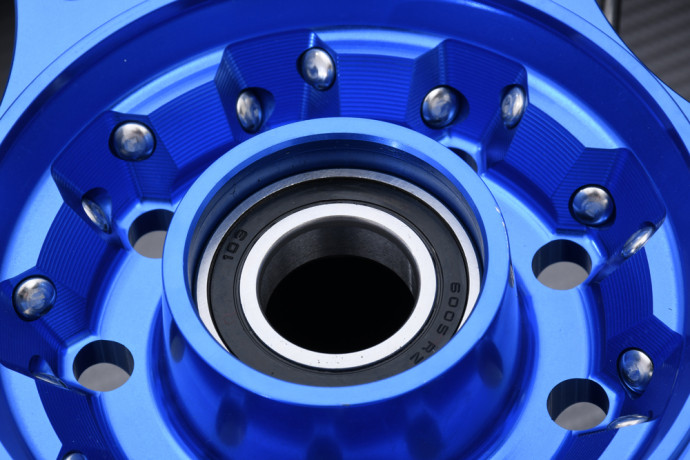 Jante Arrière 17'' Supermotard HUSQVARNA FE / TE 250 / 300 / 350 / 450 / 501 2015 (5 x 17) Jante Arrière 17'' Supermotard HUSQVARNA FE / TE 250 / 300 / 350 / 450 / 501 2015 (5 x 17)