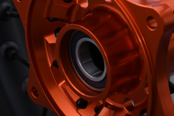 Llanta Trasera 18'' Off Road / Enduro KTM SXF / SX 125 / 250 / 350 / 450 2015 - 2022 (2,15 x 18)
