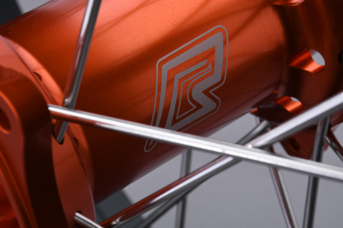 Cerchio posteriore 17'' Supermoto GASGAS MCF / MC 125 / 250 / 350 / 450 2024 - X (5 x 17) Cerchio posteriore 17'' Supermoto GASGAS MCF / MC 125 / 250 / 350 / 450 2024 - X (5 x 17)