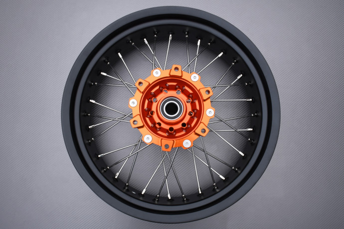 Supermoto Rear Rim 17'' KTM ENDURO 690 / R 2008 - 2024 (5 x 17) Supermoto Rear Rim 17'' KTM ENDURO 690 / R 2008 - 2024 (5 x 17)