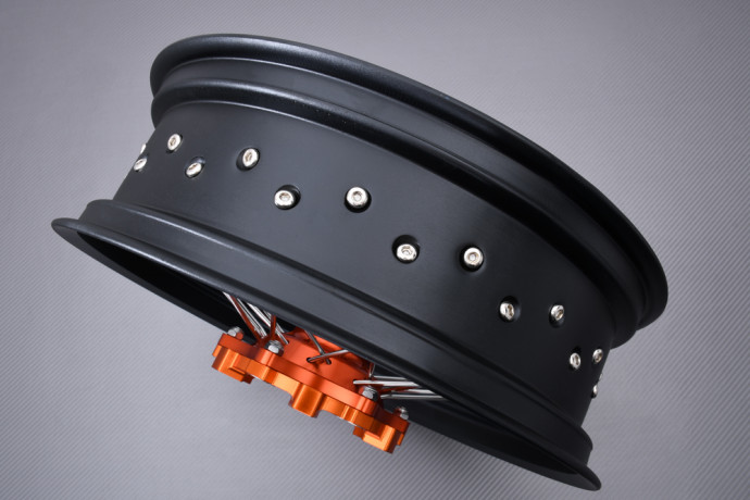 Llanta Trasera 17'' Supermoto KTM ENDURO 690 / R 2008 - 2024 (5 x 17)