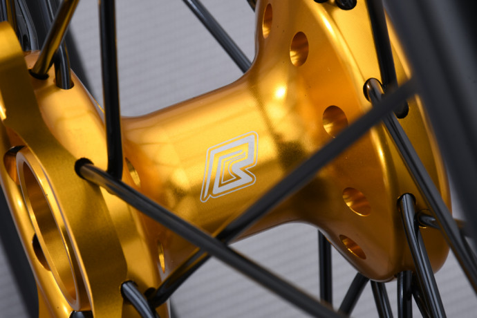 Paire de Jantes Avant Arrière 21'' / 19'' Off Road / Cross SUZUKI RMX 450 Z 2010 - 2017 Paire de Jantes Avant Arrière 21'' / 19'' Off Road / Cross SUZUKI RMX 450 Z 2010 - 2017