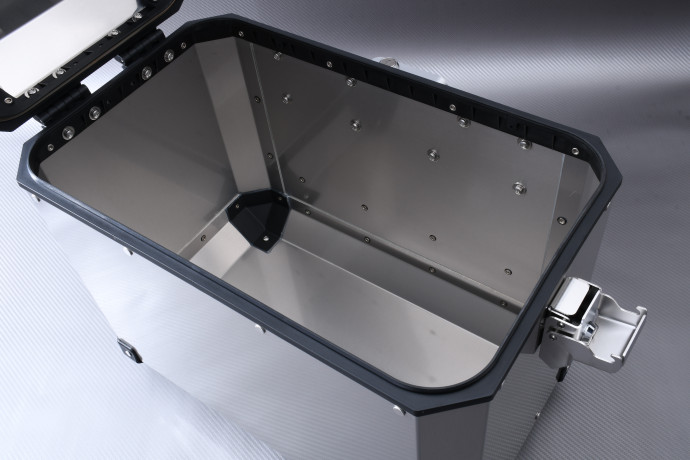 Paire de Valises latérales 110L en aluminium + kits de fixations spécifique SUZUKI VSTROM DL 650 / XT 2017 - 2024