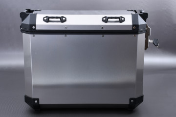 Paar Seitenkoffer 78L aus Aluminium + spezifische Befestigungskits SUZUKI VSTROM DL 650 / XT 2017 - 2024