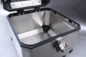 Baúl Top Case en aluminio + kit de fijaciones específicas SUZUKI VSTROM DL 650 / XT 2017 - 2024