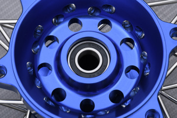 Cerchio posteriore 17'' Supermoto SUZUKI DR 650 S / SE 1996 - 2024 (4,25 x 17)
