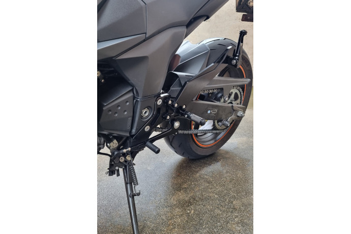 Commandes reculées KAWASAKI Z800 / Z800E 2013 - 2016 Commandes reculées KAWASAKI Z800 / Z800E 2013 - 2016