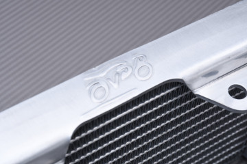 Coppia di radiatori dell'acqua da racing rinforzati AVDB HONDA CR 250 R 2002 - 2004 Coppia di radiatori dell'acqua da racing rinforzati AVDB HONDA CR 250 R 2002 - 2004
