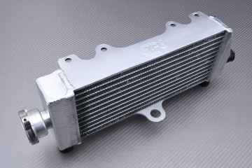 Paire de Radiateurs Eau Racing Renforcés AVDB YAMAHA YZ / WRZ 250 1996 - 2001 Paire de Radiateurs Eau Racing Renforcés AVDB YAMAHA YZ / WRZ 250 1996 - 2001