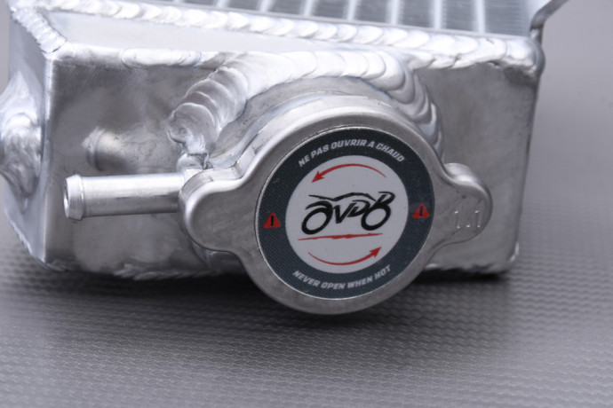 Coppia di radiatori dell'acqua da racing rinforzati AVDB YAMAHA YZF / WRF 250 2001 - 2006 Coppia di radiatori dell'acqua da racing rinforzati AVDB YAMAHA YZF / WRF 250 2001 - 2006