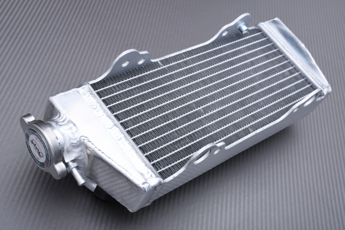 AVDB Pair of Reinforced Racing Water Radiators KTM EXC / MXC / SX 250 / 300 / 380 1998 - 2003 AVDB Pair of Reinforced Racing Water Radiators KTM EXC / MXC / SX 250 / 300 / 380 1998 - 2003