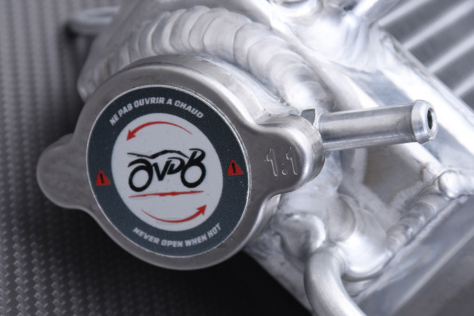 Coppia di radiatori dell'acqua da racing rinforzati AVDB KAWASAKI KXF 450 2010 - 2015 Coppia di radiatori dell'acqua da racing rinforzati AVDB KAWASAKI KXF 450 2010 - 2015